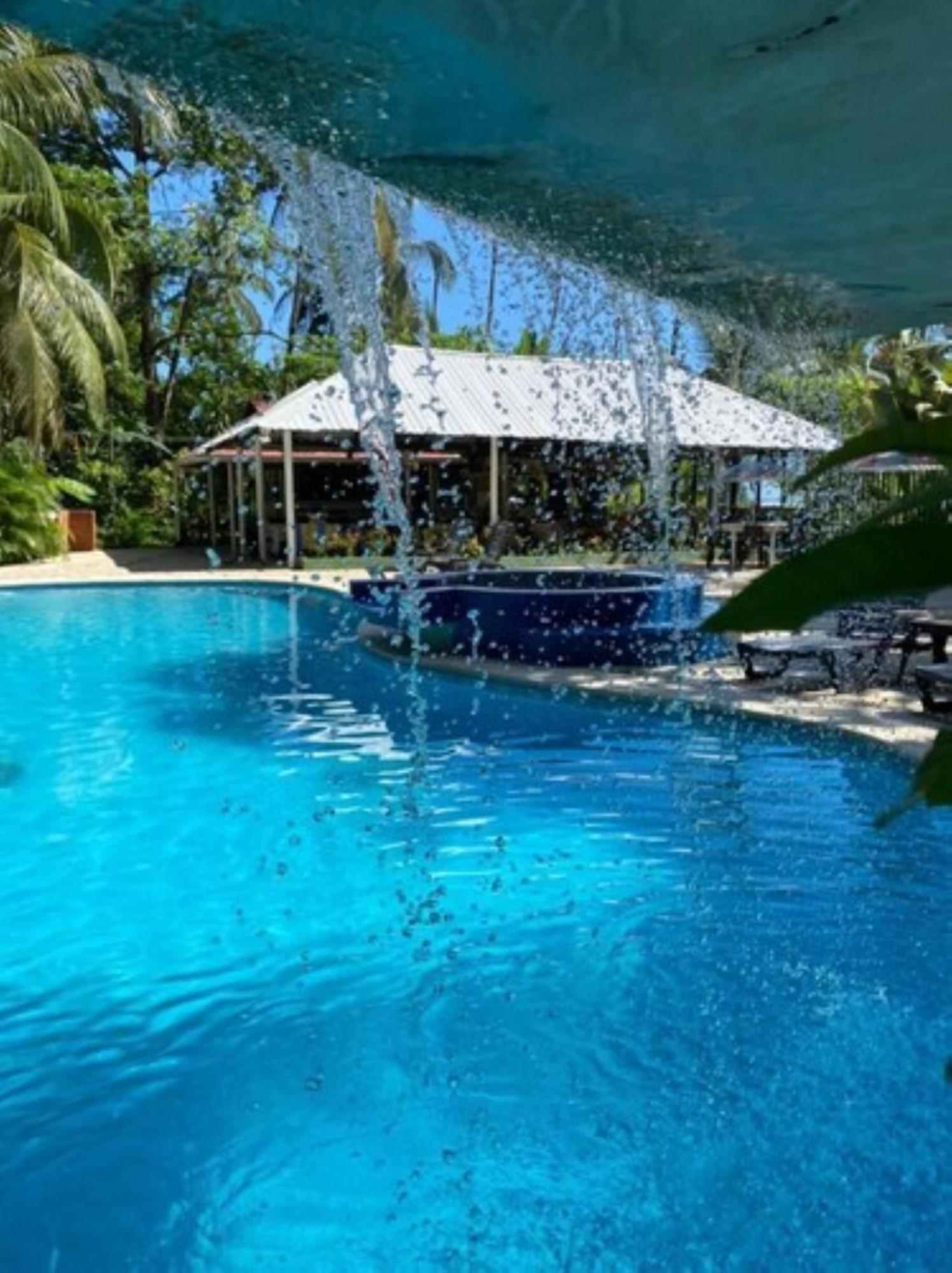 Hotel Playa Westfalia Puerto Limon Exterior foto