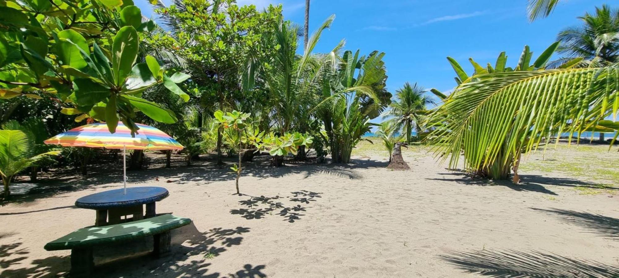 Hotel Playa Westfalia Puerto Limon Exterior foto